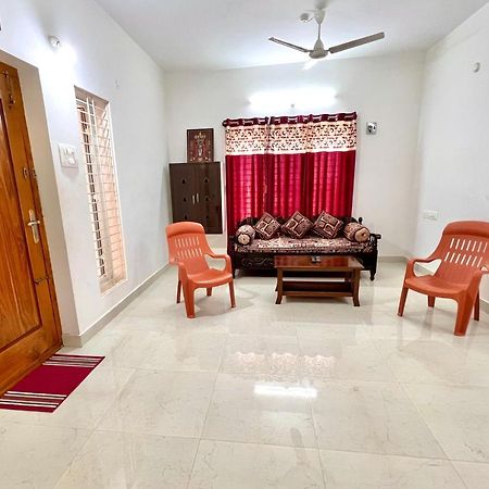 Truelife Homestays - Alamelu Avenue - Fully Furnished Ac 2Bhk Apartments In Tirupati - Walkable To Restaurants & Super Market - Fast Wifi - Kitchen - Easy Access To Airport, Railway Station, Sri Padmavathi & Tirumala Temple 外观 照片