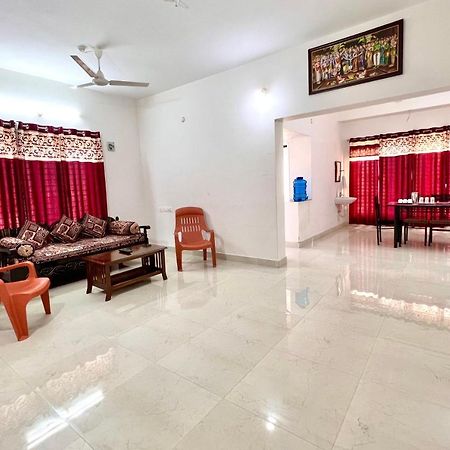 Truelife Homestays - Alamelu Avenue - Fully Furnished Ac 2Bhk Apartments In Tirupati - Walkable To Restaurants & Super Market - Fast Wifi - Kitchen - Easy Access To Airport, Railway Station, Sri Padmavathi & Tirumala Temple 外观 照片