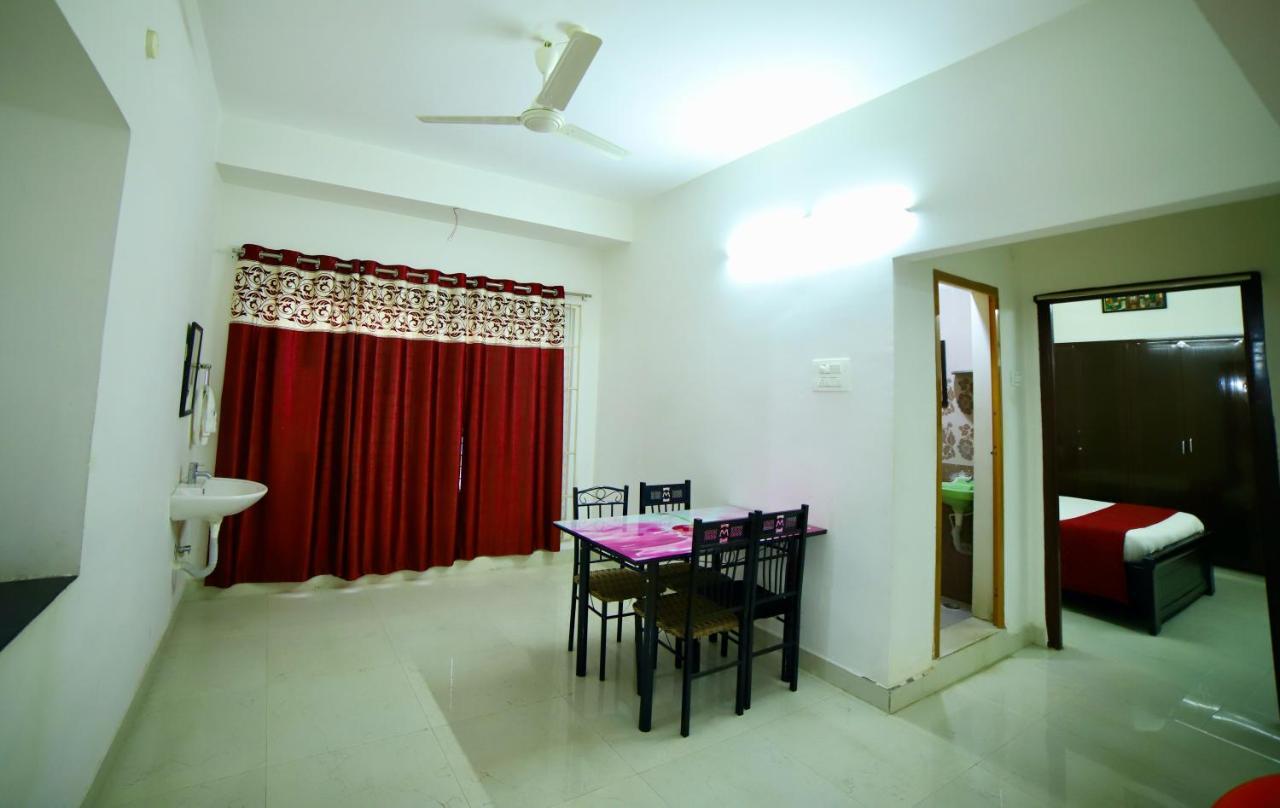 Truelife Homestays - Alamelu Avenue - Fully Furnished Ac 2Bhk Apartments In Tirupati - Walkable To Restaurants & Super Market - Fast Wifi - Kitchen - Easy Access To Airport, Railway Station, Sri Padmavathi & Tirumala Temple 外观 照片