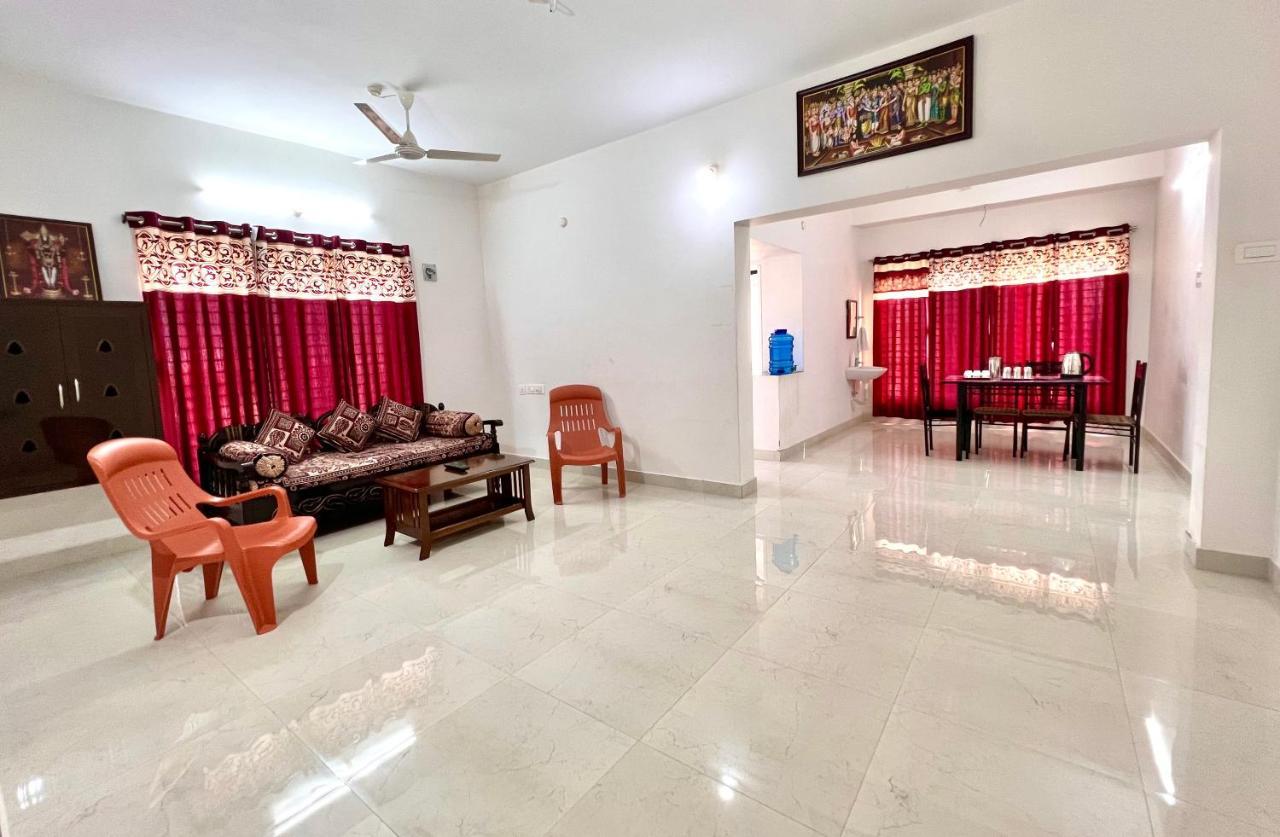 Truelife Homestays - Alamelu Avenue - Fully Furnished Ac 2Bhk Apartments In Tirupati - Walkable To Restaurants & Super Market - Fast Wifi - Kitchen - Easy Access To Airport, Railway Station, Sri Padmavathi & Tirumala Temple 外观 照片